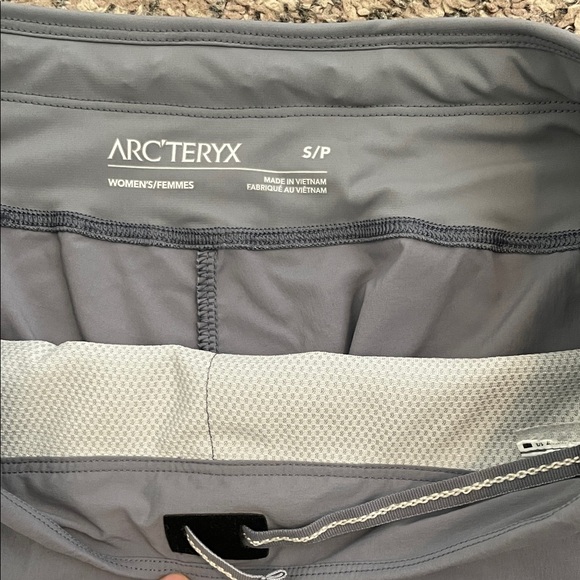 Arc’teryx Taema Grey Women's Shorts - Picture 5 of 6